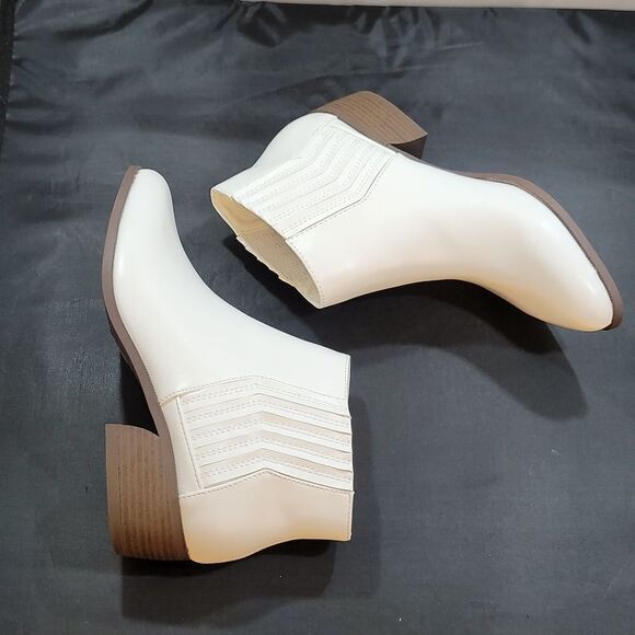 BRAND NEW QUPID LOW BLOCK HEEL POINTED TOE BOOT - Picture 16 of 16